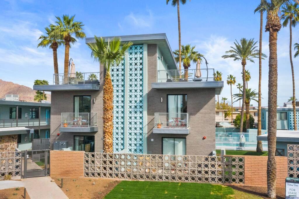 Micro Studio With Balcony & Pool View - Walk To Ot Scottsdale Dış mekan fotoğraf